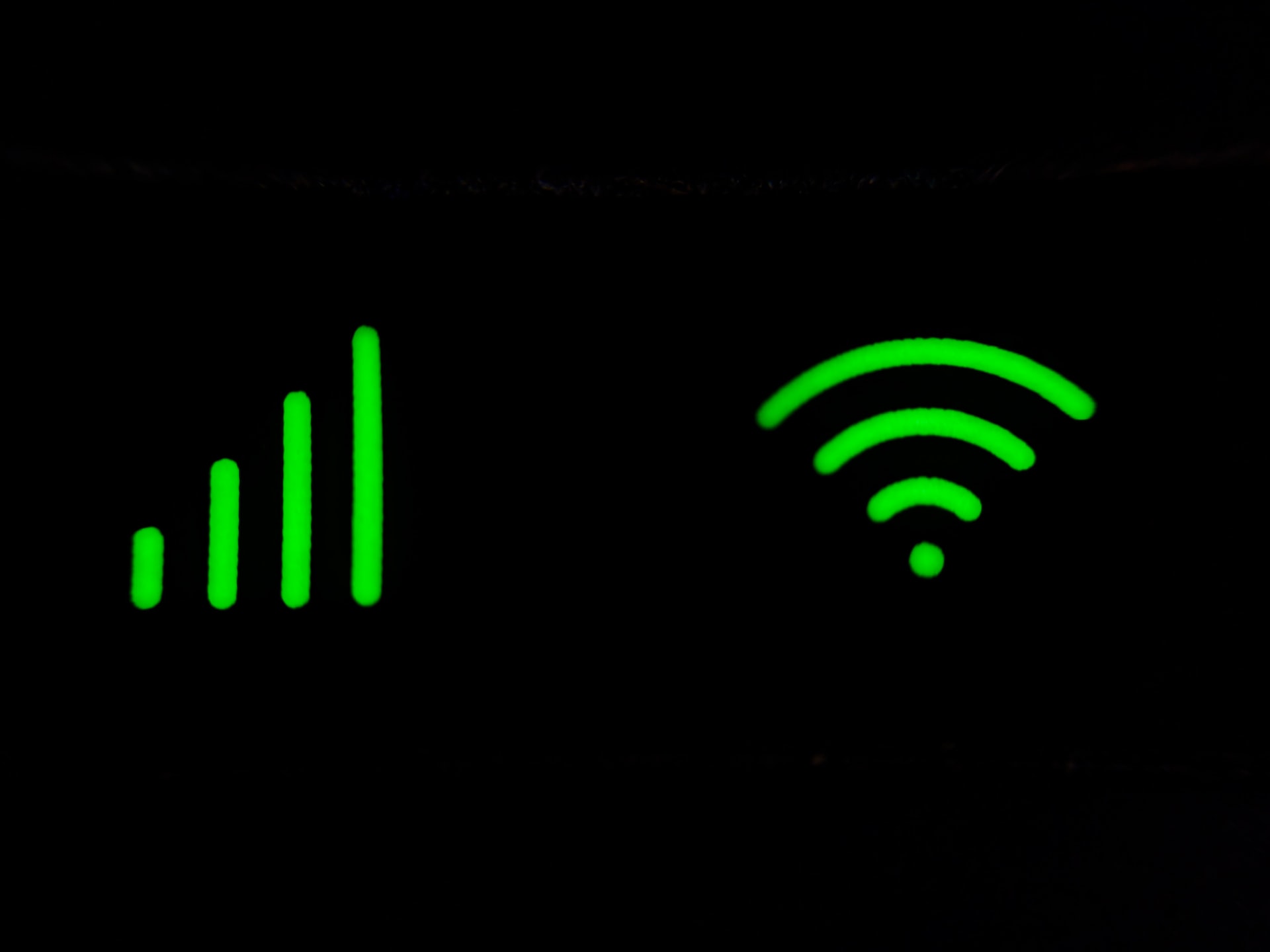Wifi signals in green